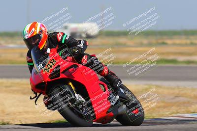 media/Apr-24-2023-Fastrack Riders (Mon) [[2ca7ef103c]]/Level 3/Session 1 (Sweeper)/